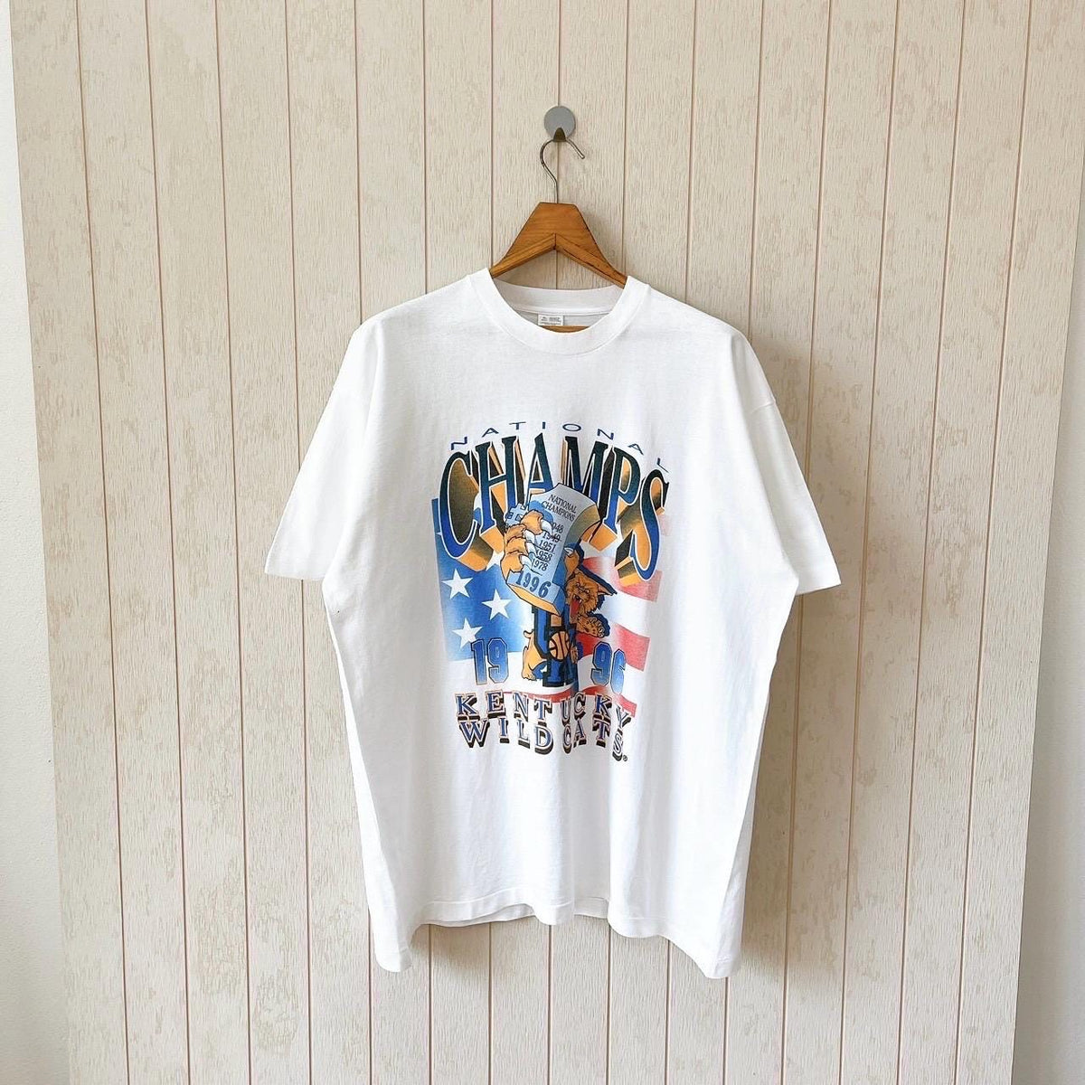 Vintage Kentucky t shirt vintage 1996 Kentucky Wildcats tee Vintage Fruit of the loom t shirt size XL Graphic Tee – Feel-Good Design · High-Quality Print