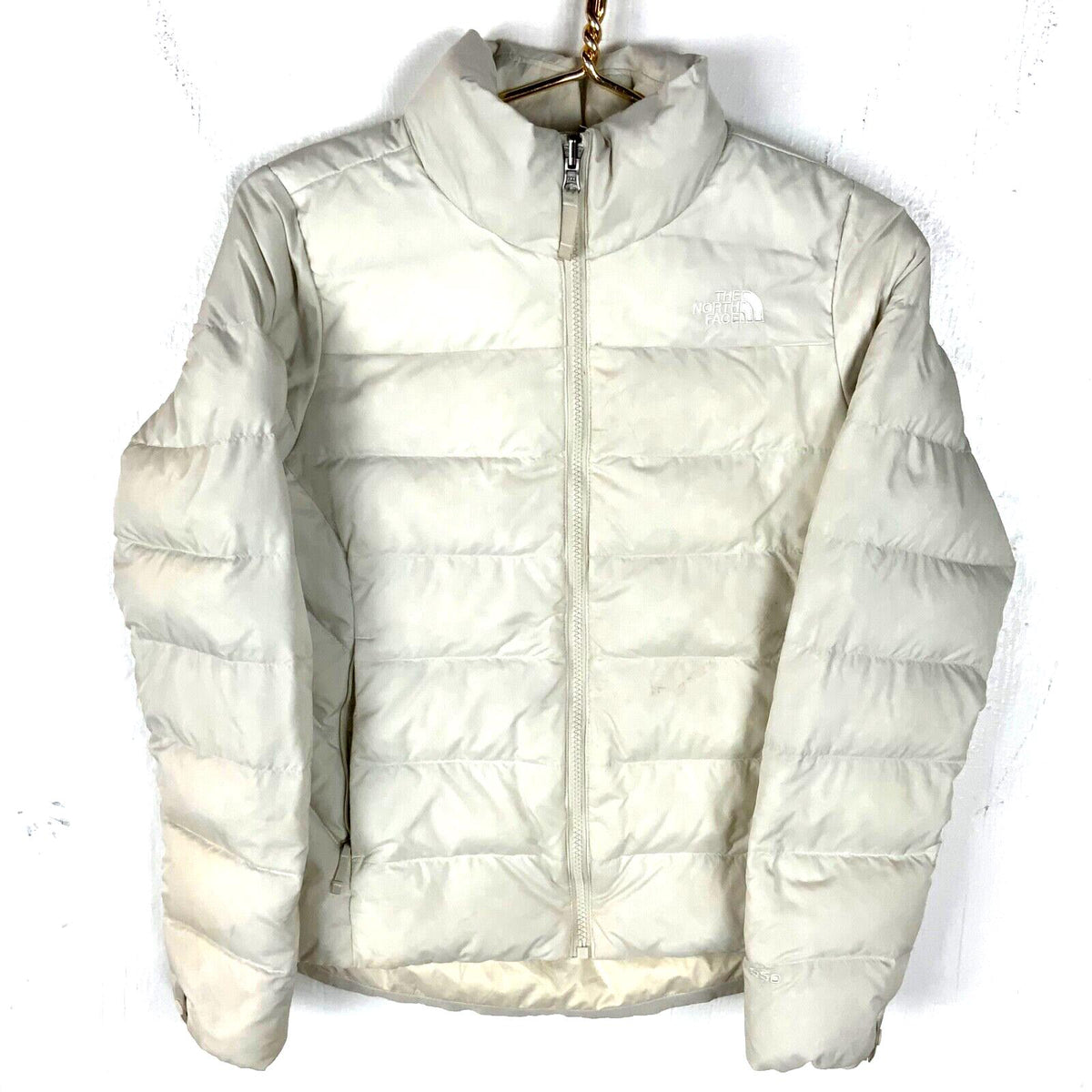 The North Face 550 Down Women39s Puffer Jacket Small White Full Zip Graphic Tee – Aesthetic Look · Trending Graphic Apparel