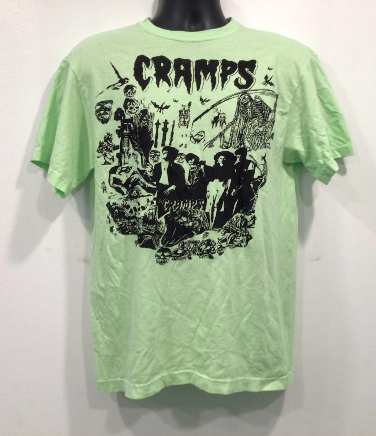Vintage Printed Cramps tee size L j643 Graphic Tee – Feel-Good Design · High-Quality Print