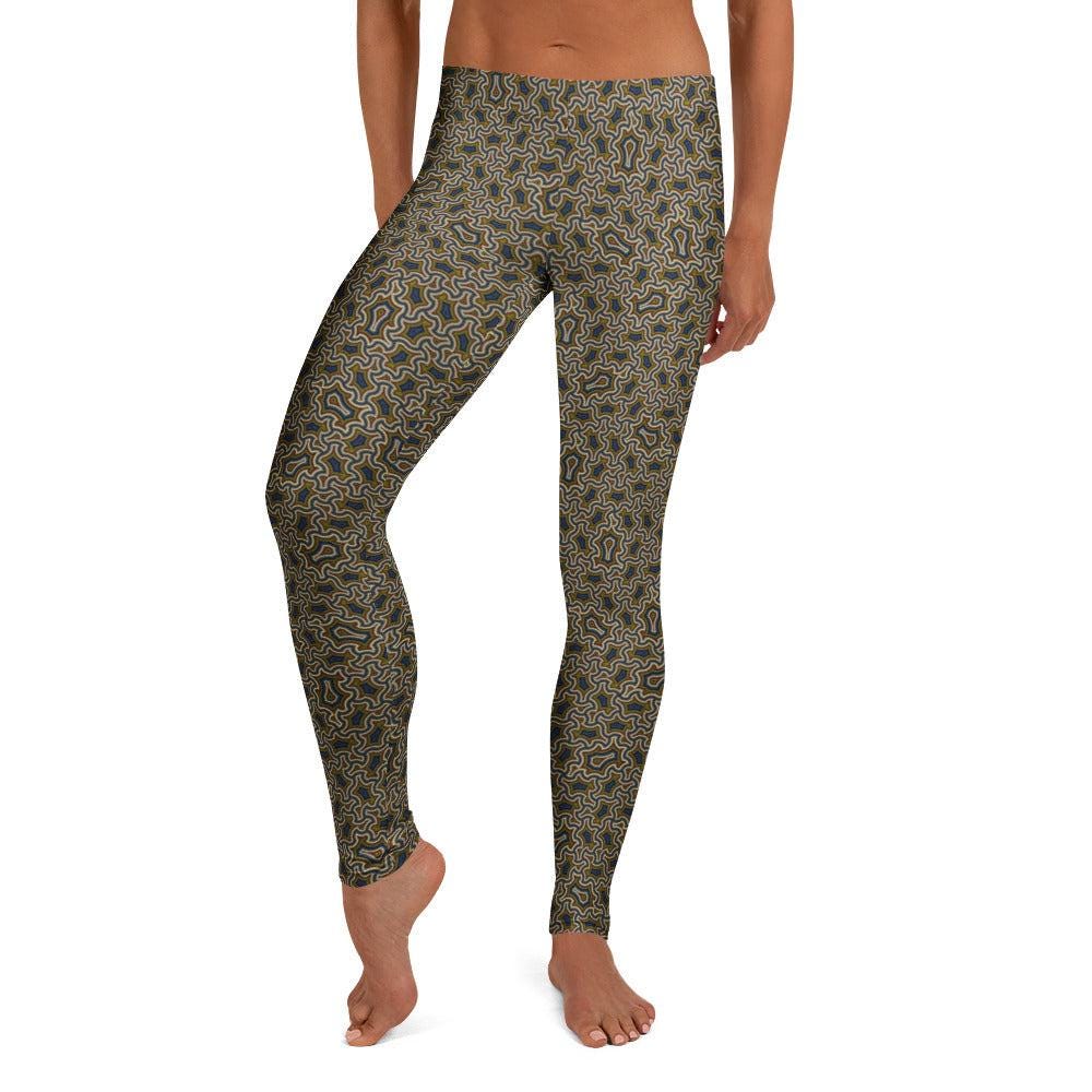 Leggings Geometric Pattern Harpy Steel Cream Graphic Tee – Aesthetic Look · High-Quality Print