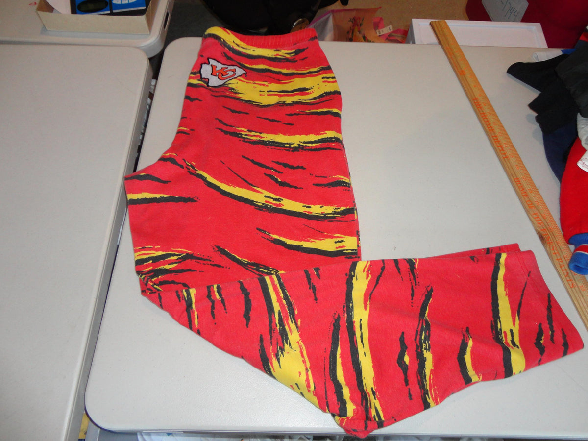 Vintage Kansas City Chiefs ZUBAZ Pants Fits Size XL Graphic Tee – Easygoing Wear · Must-Have Style