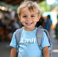 Erster Schultag T ShirtSchulkind 2025 mit NamePersonalisierte Schulkind 2025 T ShirtSchulkind TShirtTShirt zur Einschulung Schulkind Graphic Tee – Premium Graphic · Trending Graphic Apparel