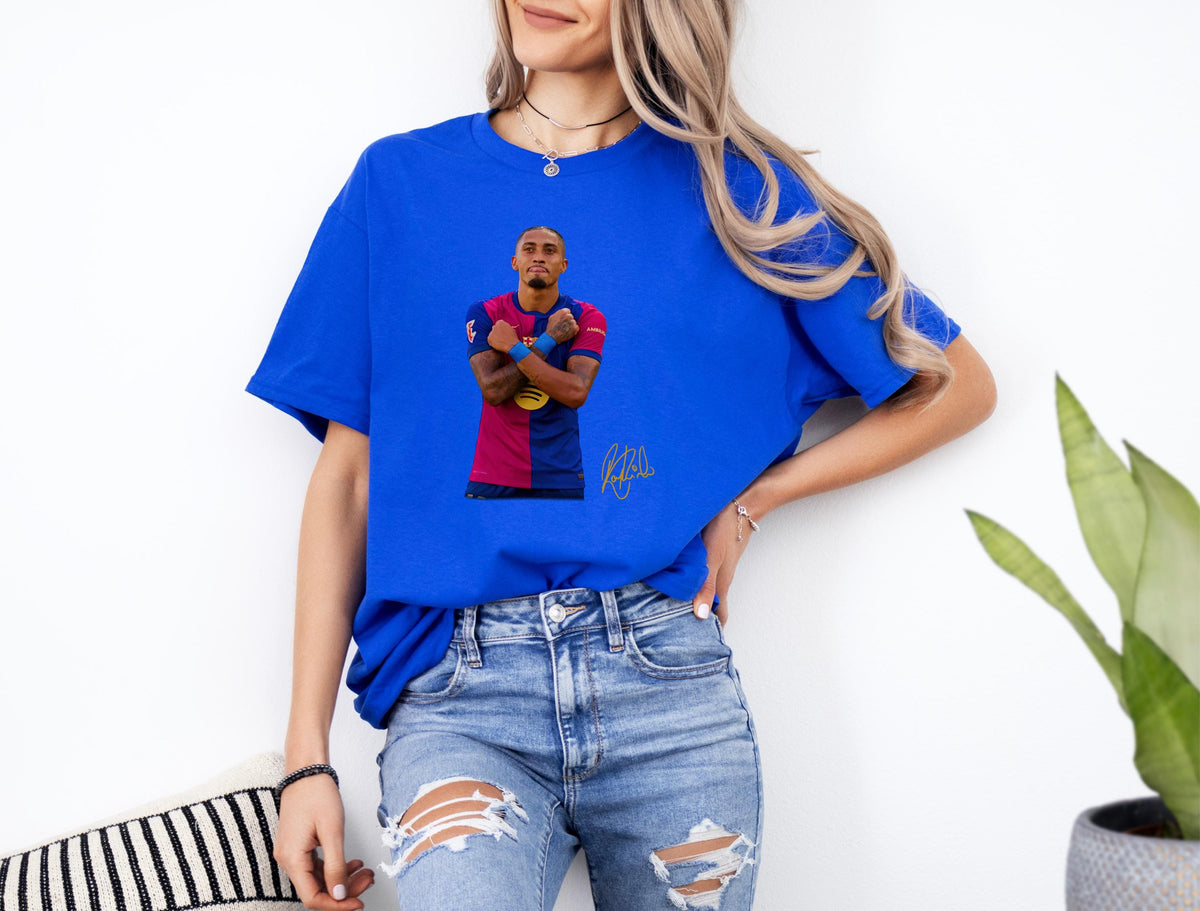 Raphinha Signature Graphic Shirt Soccer Player Tee Raphinha Fan T Shirt Blaugrana Graphic Tee Football Fan Gift Casual Sportswear Graphic Tee – Bold Style · Must-Have Style