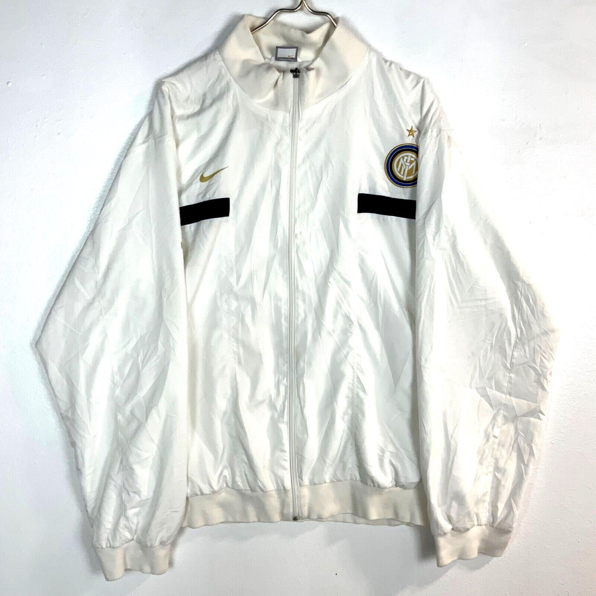 Vintage Nike Inter Milan Football Club Windbreaker Jacket XL White Graphic Tee – Bold Style · Great Gift For Fans