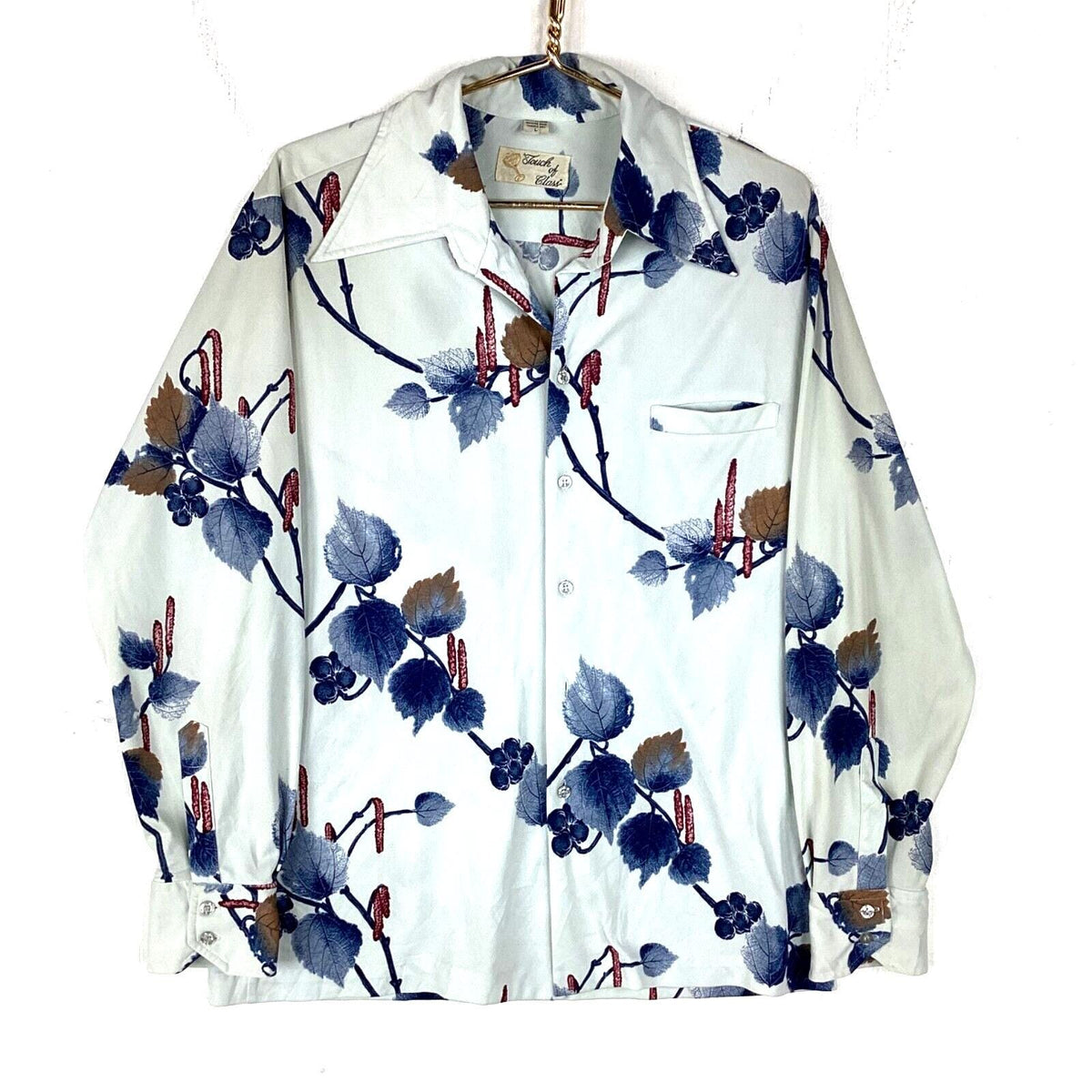 Vintage 1970s Shirt Size Large Blue Floral Long Sleeve Button Up Touch of Class Graphic Tee – Bold Style · Trending Graphic Apparel