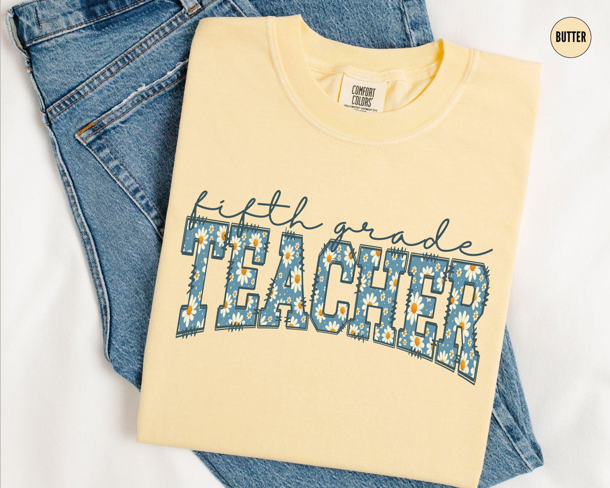 Fifth Grade Teacher Daisy Shirt 5th Grade Teaching Team Shirt Back to School TShirt Elementary School New Teacher Gift Graphic Tee – Aesthetic Look · Perfect For Daily Wear