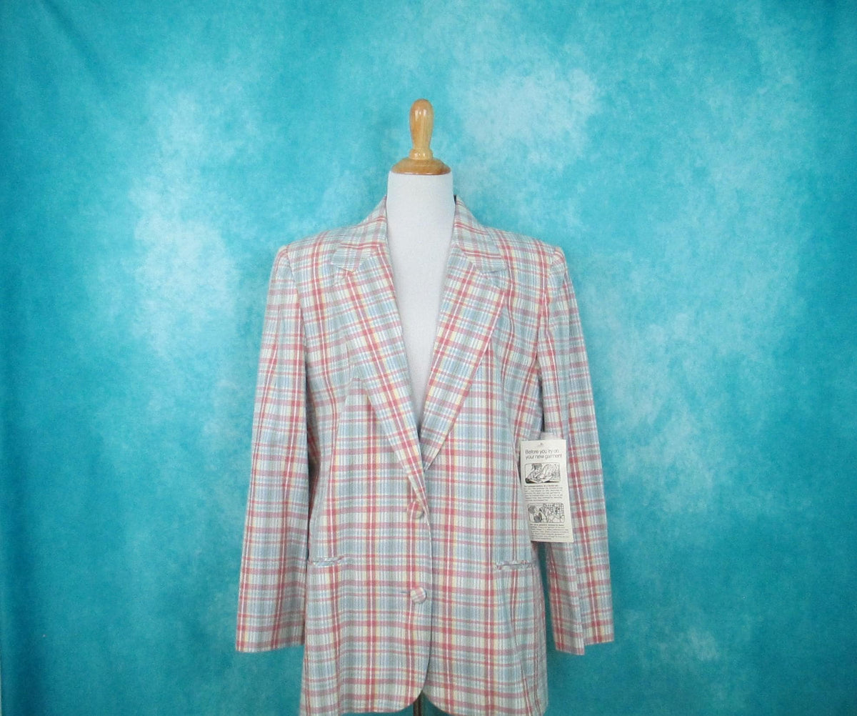 Hunt Club Vintage Pastel Plaid Blazer NWT 14 Petite Padded Shoulders Graphic Tee – Aesthetic Look · Must-Have Style