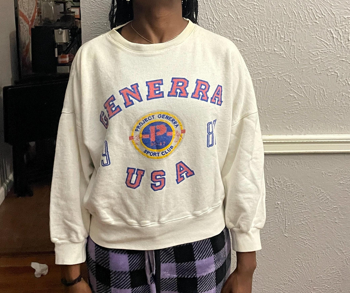 Vintage 90s Generra USA white sweatshirt modeled size S Sweatshirt – Feel-Good Design · Must-Have Style