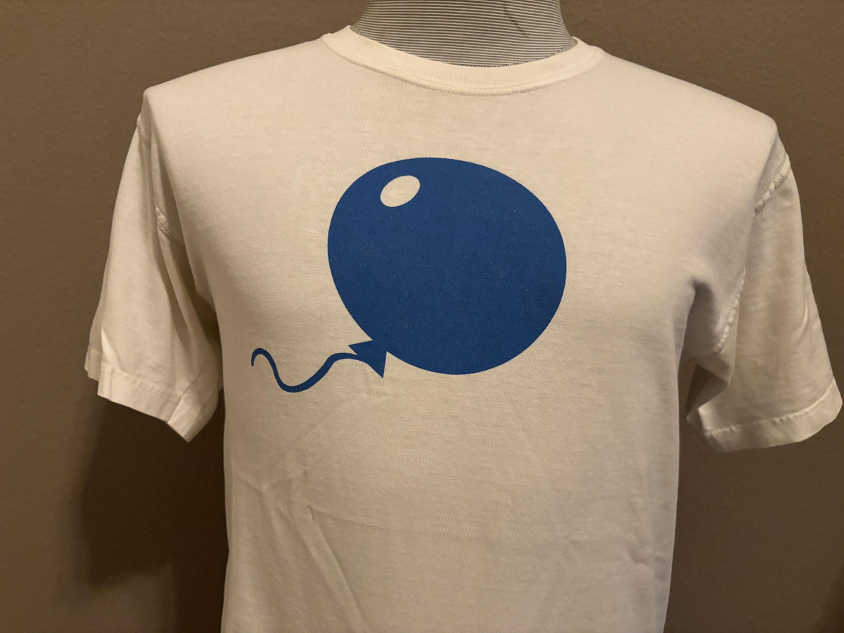 Vintage 90s Blue Balloon Simple Logo Tshirt M Graphic Tee – Easygoing Wear · Must-Have Style