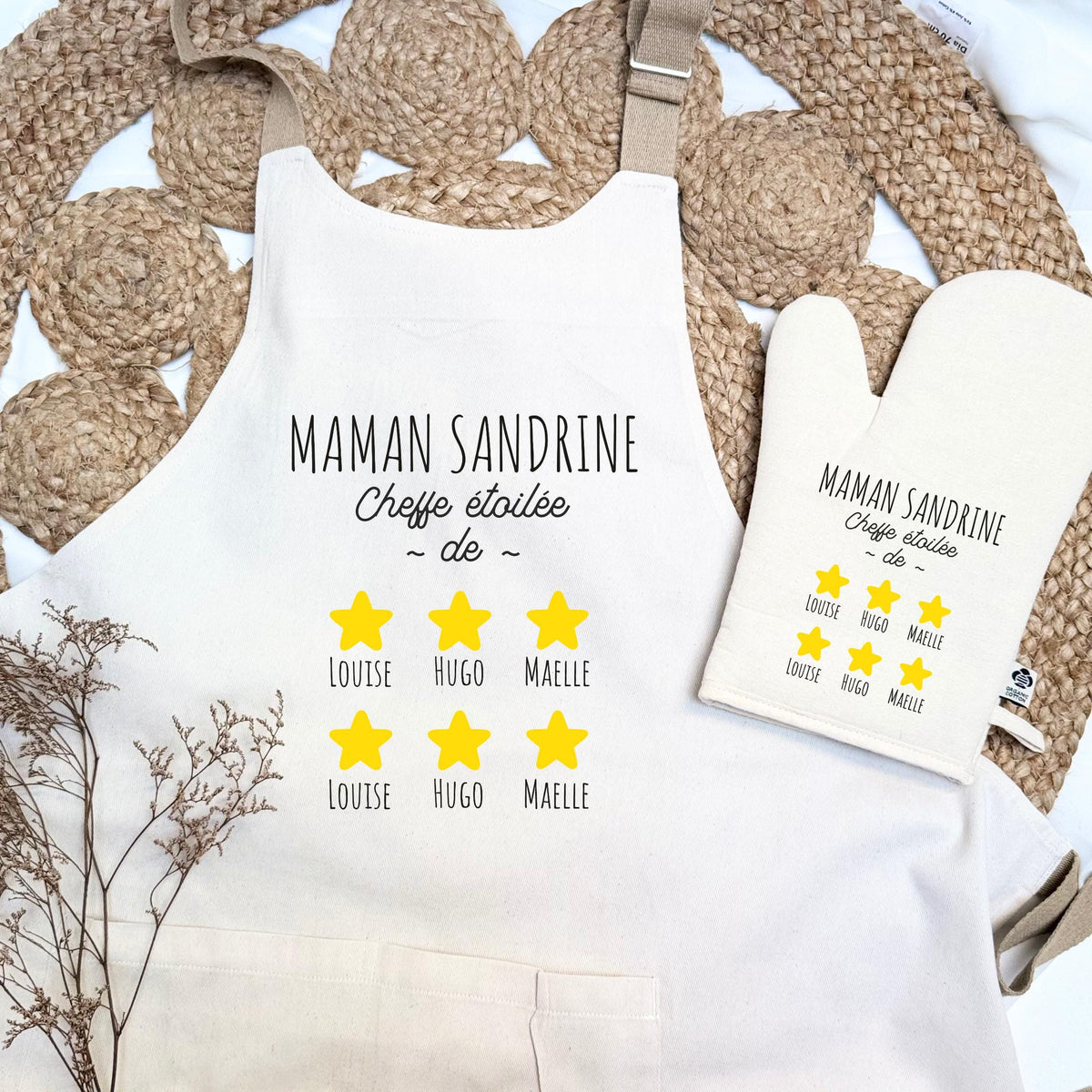 Tablier cuisine Gant Maman personnaliss Fte des mres cadeau maman anniversaire maman ide cadeau maman nol cuisine personnalis Graphic Tee – Cozy Vibes · Must-Have Style