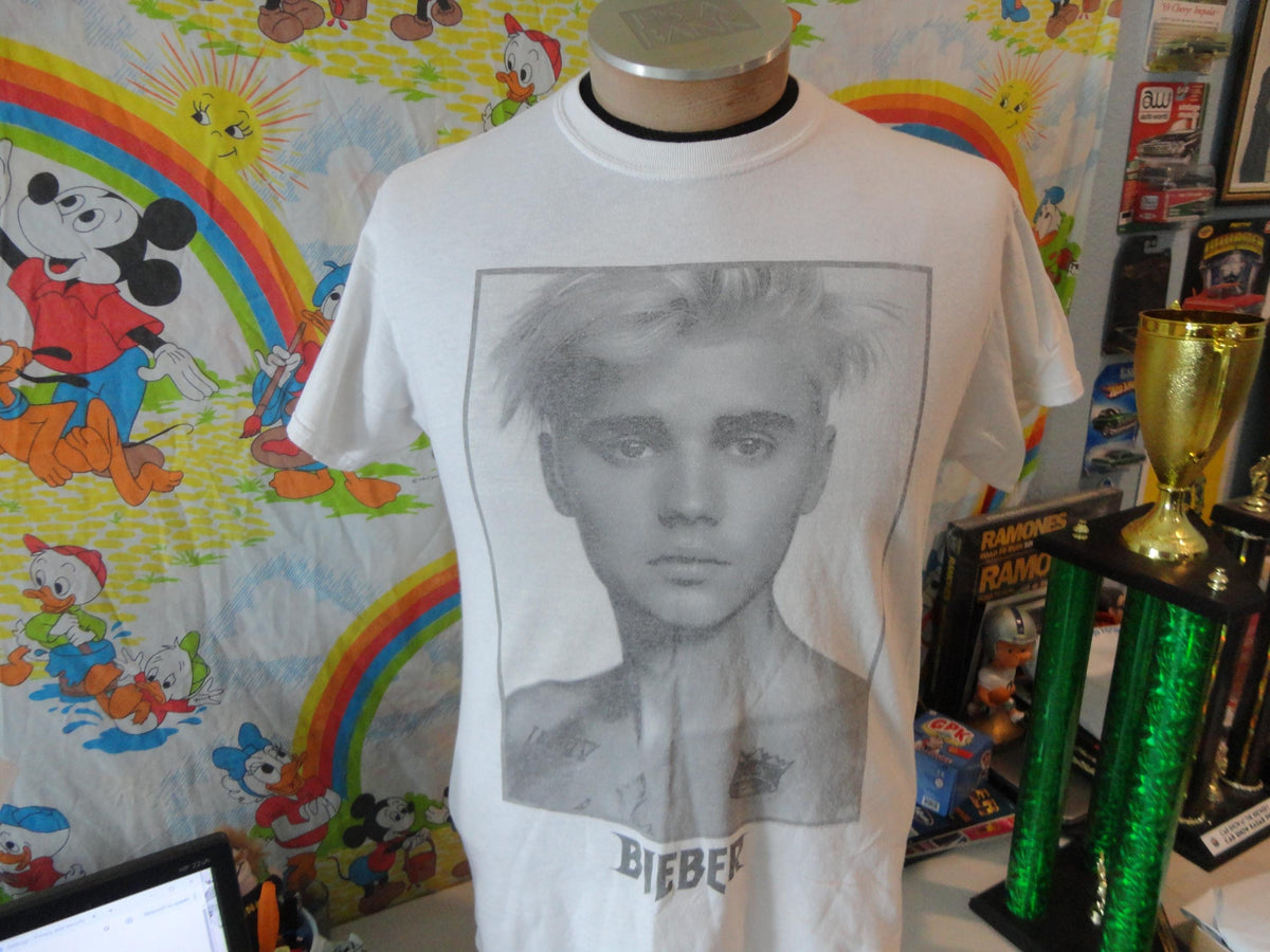 Justin Bieber Sorry T Shirt Adult size M Graphic Tee – Warm & Stylish · Great Gift For Fans