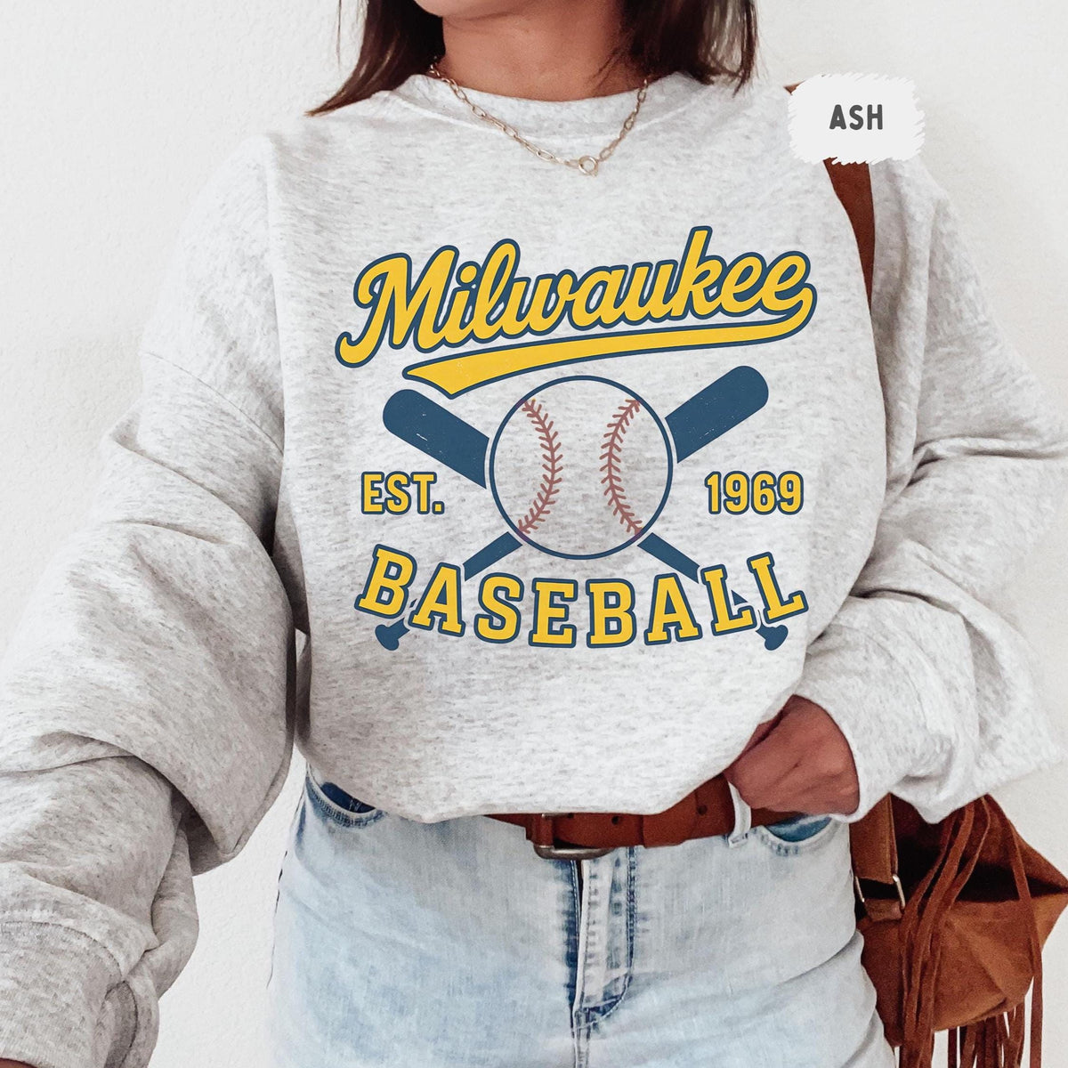 Vintage Milwaukee Baseball Sweatshirt Retro Crewneck Jumper Unisex Heavy Blend Pullover Fan Gift Baseball Team Apparel Milwaukee Sweatshirt – Premium Graphic · Great Gift For Fans