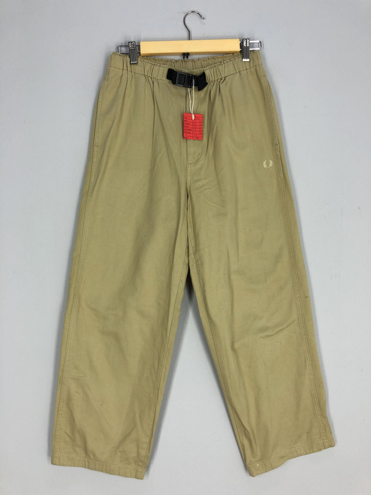 Size 33X38 Vintage Fred Perry Cotton Pant Fred Perry Stretchable Cotton Pant Loose Style Fashion Pant Fred Perry Casual Pant W3033 Graphic Tee – Soft Feel · High-Quality Print