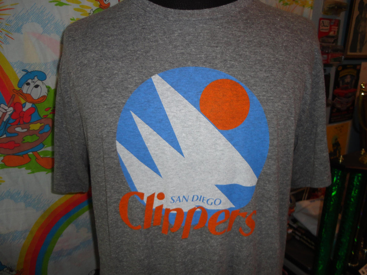 San Diego Clippers NBA Los Angeles Gray Retro T Shirt XL Graphic Tee – Premium Graphic · Must-Have Style