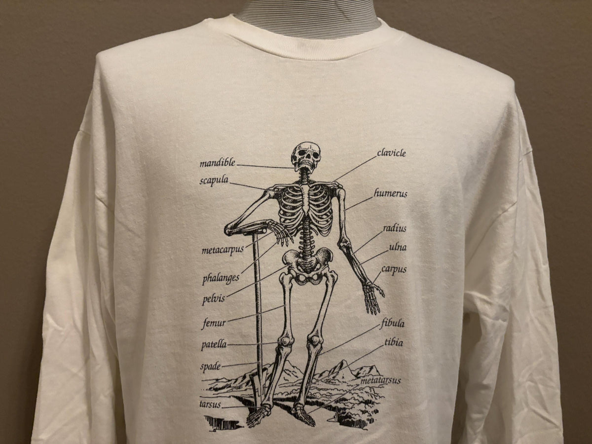 Vintage 90s Skeleton Diagram Medical Spooky Anatomy Longsleeve Tshirt XL Graphic Tee – Warm & Stylish · Must-Have Style