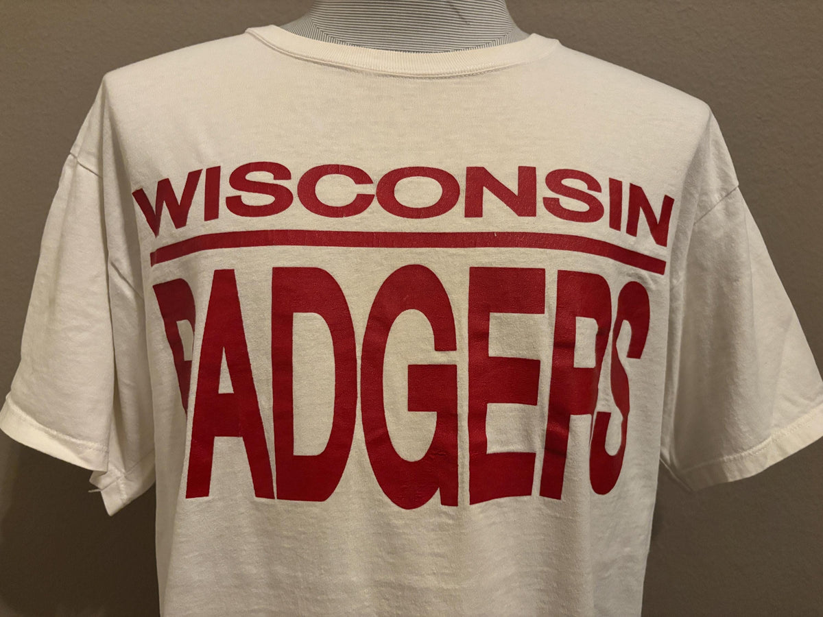 Vintage 90s Wisconsin University Badgers College Tshirt XL Graphic Tee – Everyday Comfort · Trending Graphic Apparel