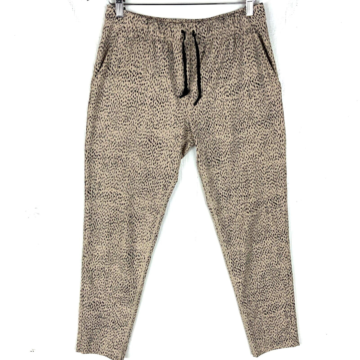 Lululemon Women39s Jogger Pants Size 6 Small Animal Print Athleisure Graphic Tee – Feel-Good Design · Great Gift For Fans