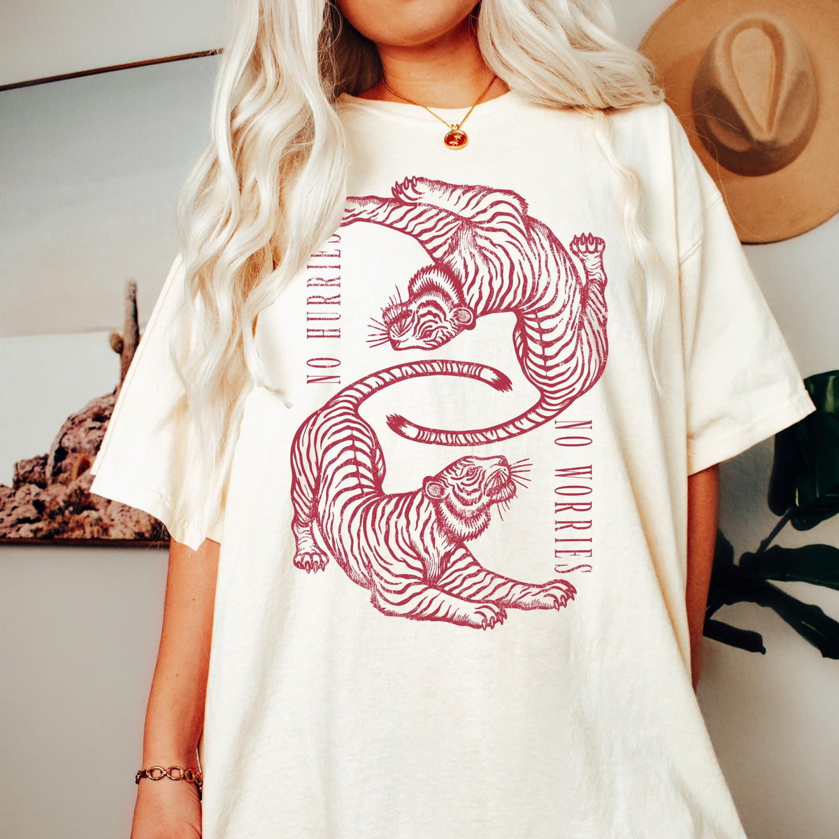 Tiger Shirt Retro Boho Tee Unisex Trendy Aesthetic Comfort Colors Shirt Oversized Graphic Tee Graphic Tee – Feel-Good Design · High-Quality Print