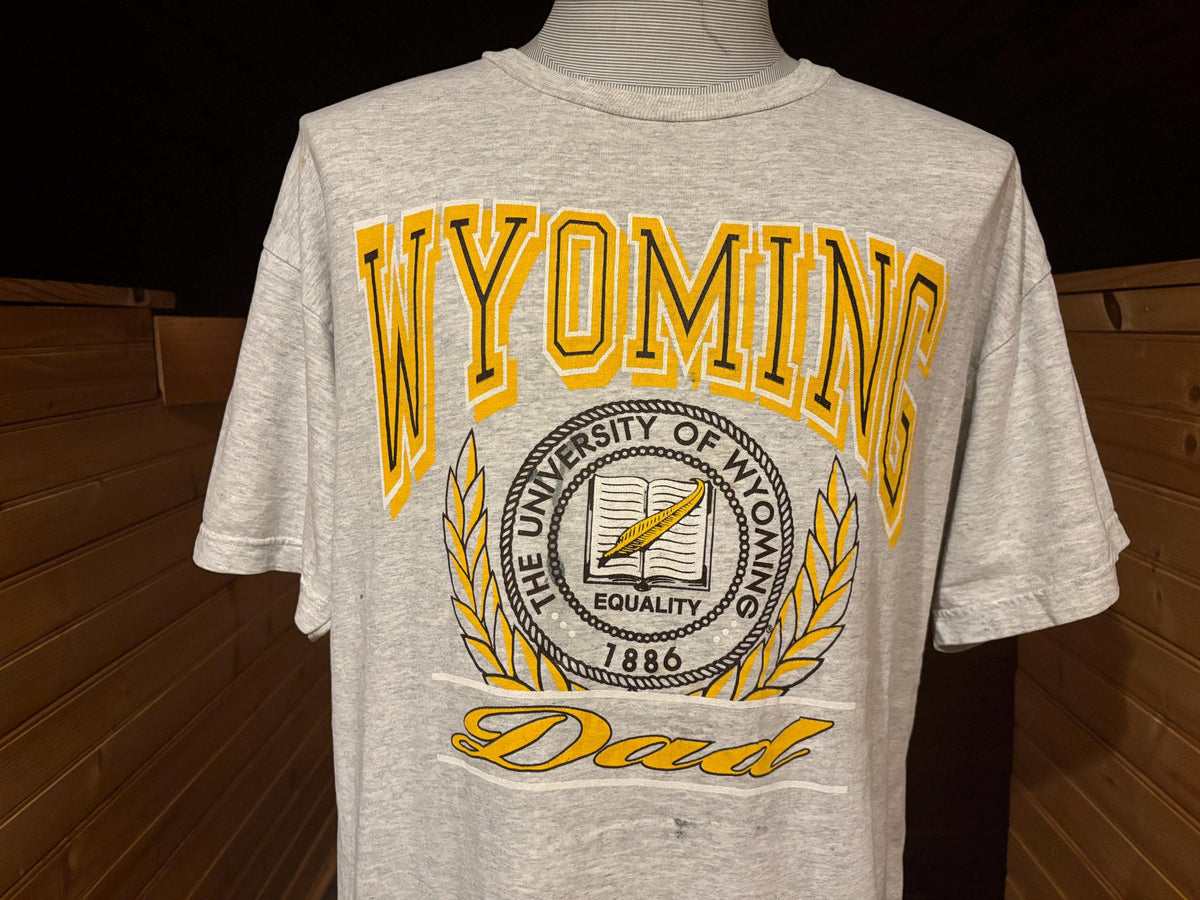 Vintage 90s University Of Wyoming Dad College Football Sigil Tshirt XL Graphic Tee – Everyday Comfort · Perfect For Daily Wear