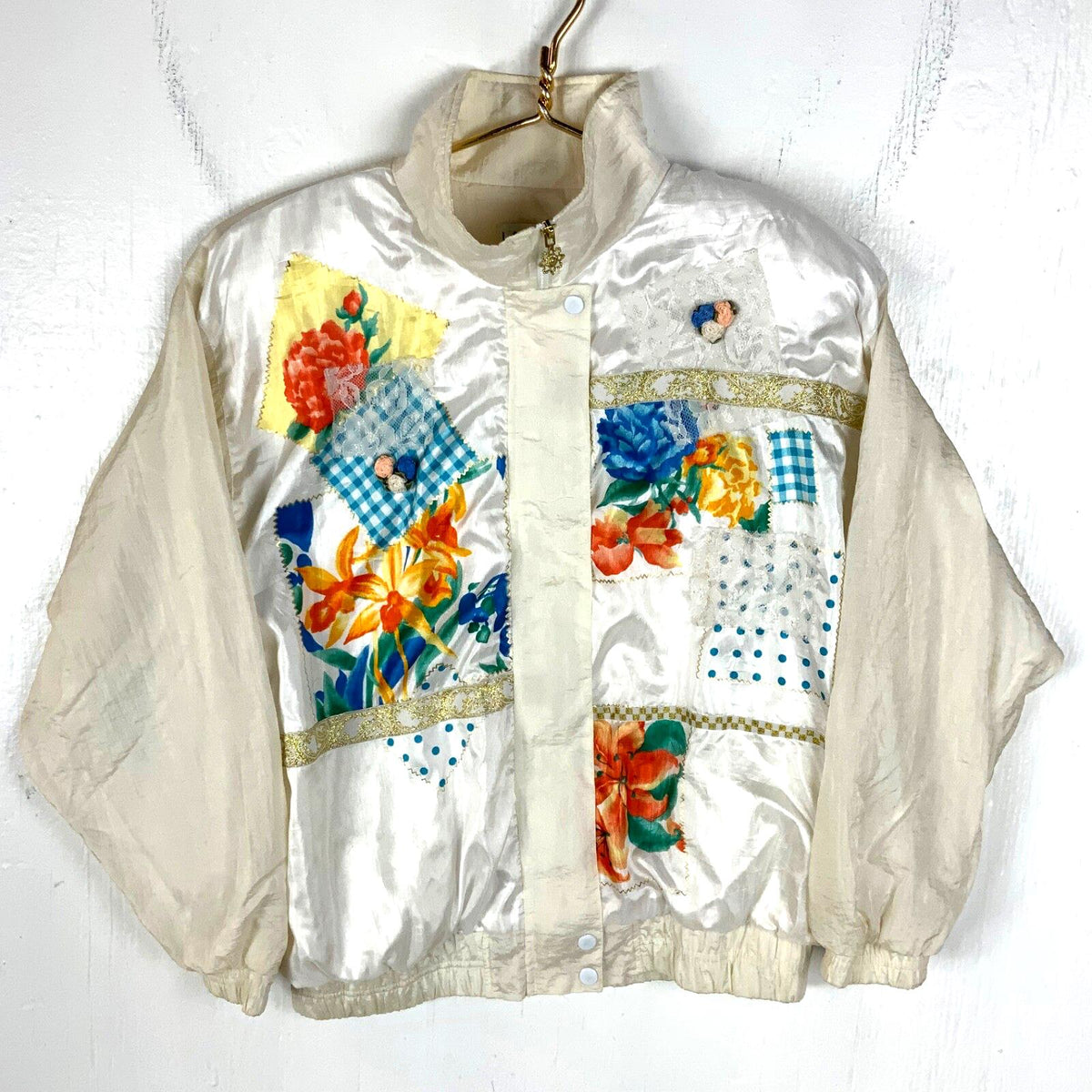 Vintage 1980s Floral Women39s Track Jacket Medium White Full Zip Graphic Tee – Everyday Comfort · Must-Have Style