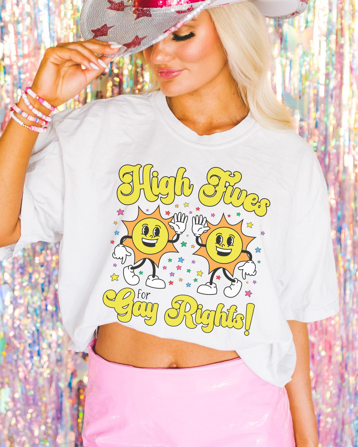 High Fives for Gay Rights Funny Saying LGBTQ Ally Tee Shirt for Pride Month Cute Lesbian TShirt for Girlfriend Silly Dreamcore Tee Graphic Tee – Everyday Comfort · Perfect For Daily Wear