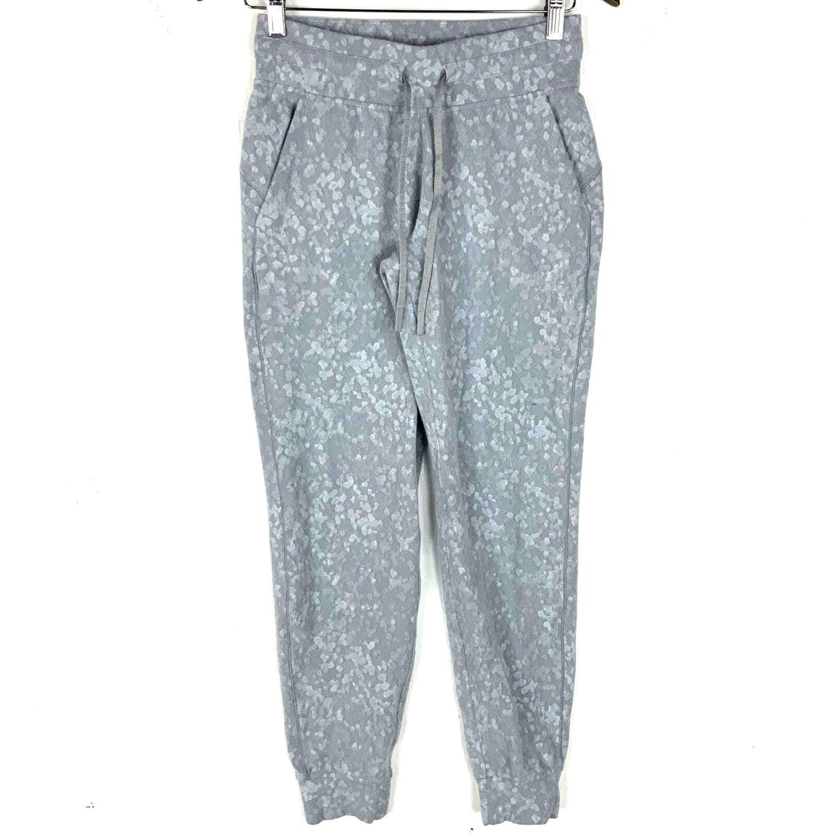 Lululemon Women39s Ready to Rulu Cropped Jogger Size 4 XS Gray Graphic Tee – Bold Style · High-Quality Print