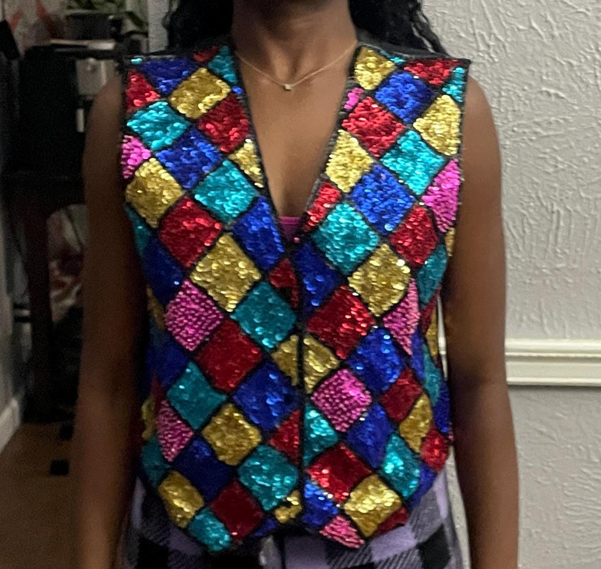 Vintage 80s Sparkly Black Vest modeled size S Graphic Tee – Warm & Stylish · Must-Have Style