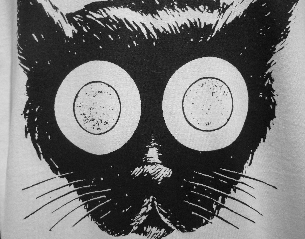 CAT39S EYES large print A3 t shirt Graphic Tee – Feel-Good Design · Must-Have Style