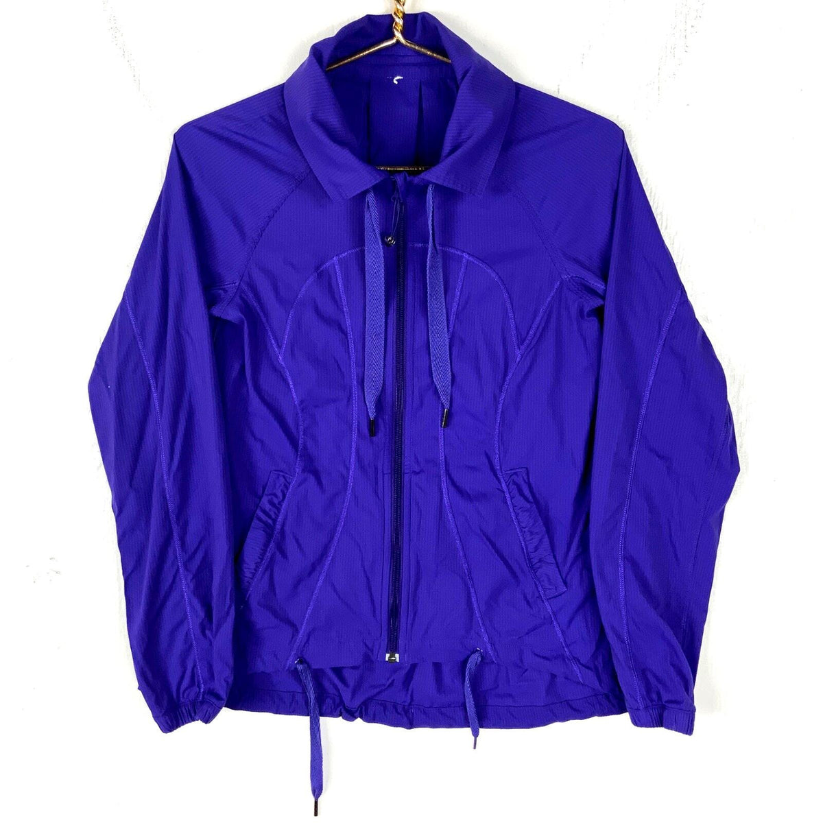 Lululemon Women39s Transition Jacket XS Purple Full Zip Graphic Tee – Everyday Comfort · Must-Have Style