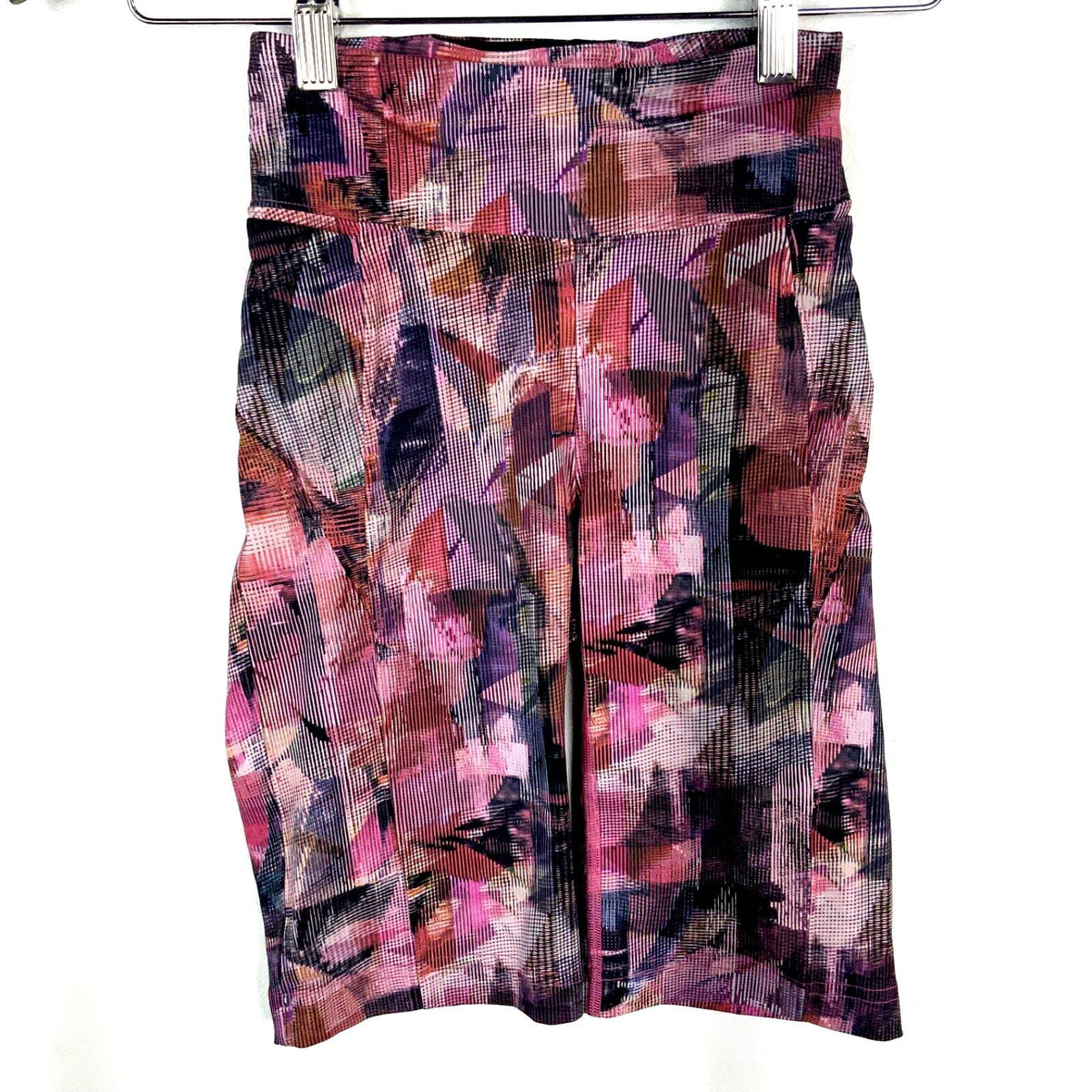 Lululemon Women39s On Pace Short 2XS Pink Pattern Athletic Workout Graphic Tee – Premium Graphic · Trending Graphic Apparel