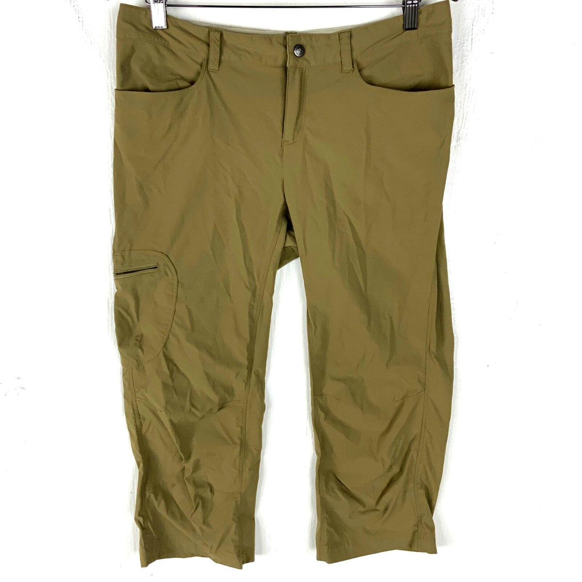 Patagonia Women39s Capri Hiking Pants Size 10 Brown Graphic Tee – Soft Feel · Must-Have Style