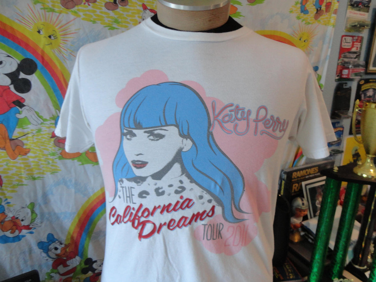Katy Perry California Dreams Tour TShirt Size M Graphic Tee – Everyday Comfort · Perfect For Daily Wear