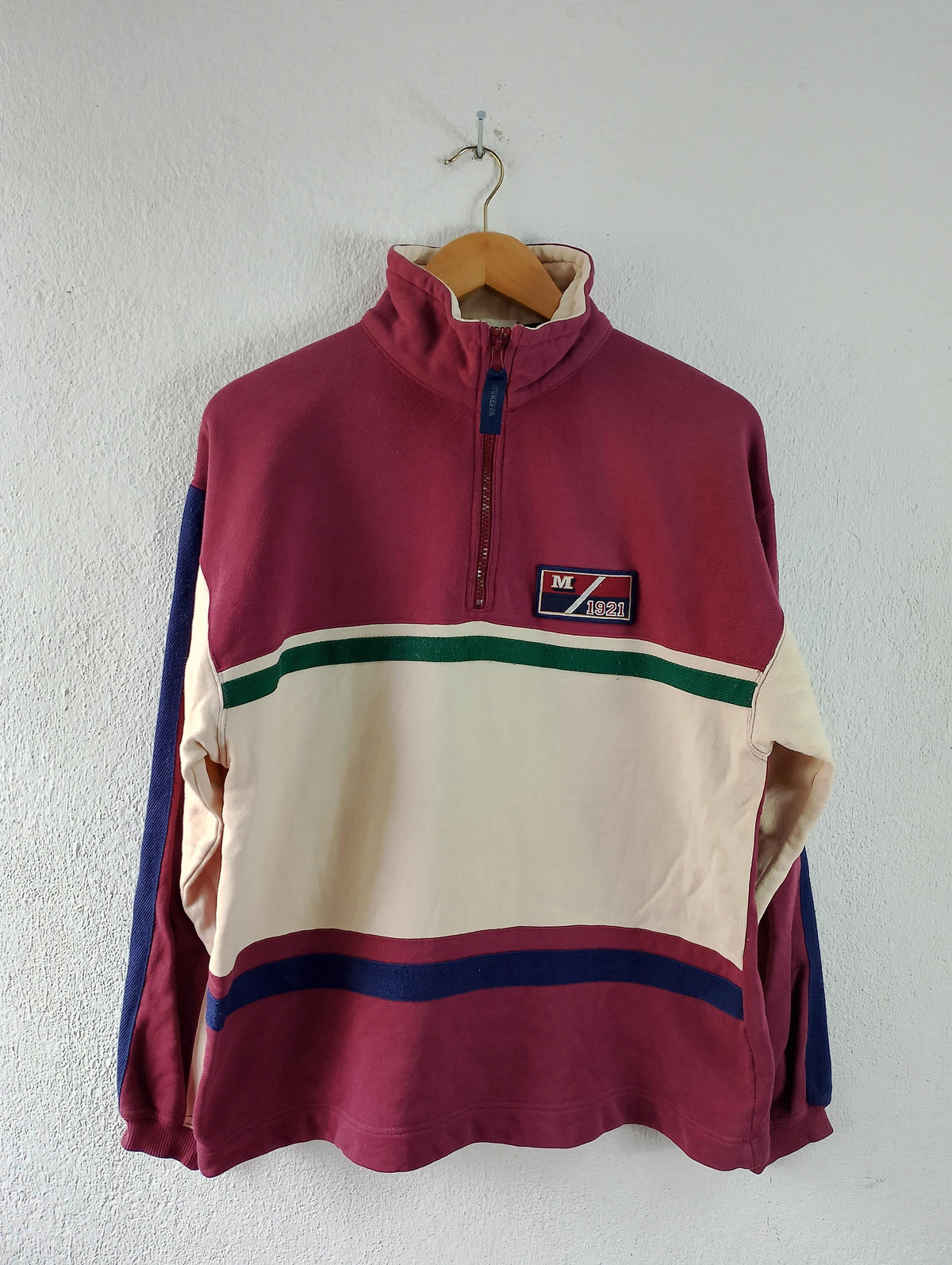 McGregor half zipper pullover sweatshirt Medium Sweatshirt – Everyday Comfort · Top Pick For Any Outfit