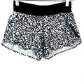 Lululemon Women39s Tracker Short 3XS Black Pattern Graphic Tee – Bold Style · High-Quality Print