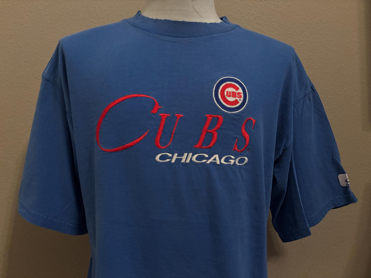 Vintage 90s Chicago Cubs MLB Baseball Embroidered Blue Tshirt XL Graphic Tee – Aesthetic Look · Great Gift For Fans