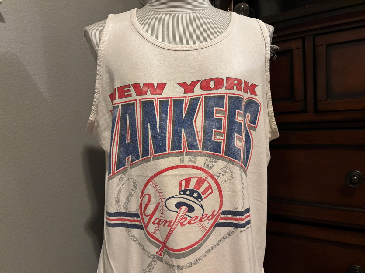 Vintage 9039s New York Yankees MLB Baseball Tank Top XL Tank Top – Fan Favorite · High-Quality Print