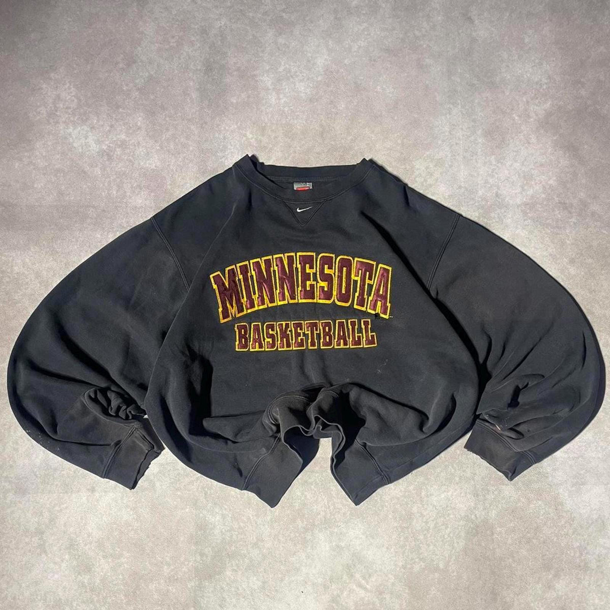 Vintage Nike Minnesota Basketball Embroidered Crewneck Graphic Tee – Everyday Comfort · Top Pick For Any Outfit