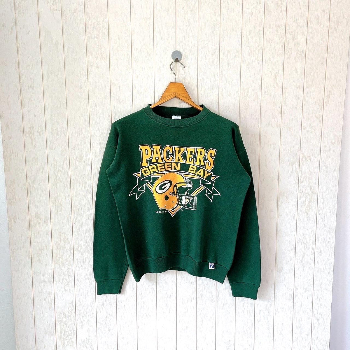 Vintage 90s Green Bay Packers vintage Packers NFL sweatshirt vintage Logo 7 made in USA sweatshirt size M Sweatshirt – Premium Graphic · Trending Graphic Apparel