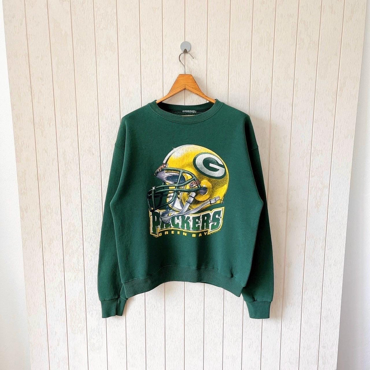 Vintage 90s Green Bay Packers sweatshirt vintage Packers NFL sweatshirt size M Sweatshirt – Premium Graphic · Trending Graphic Apparel