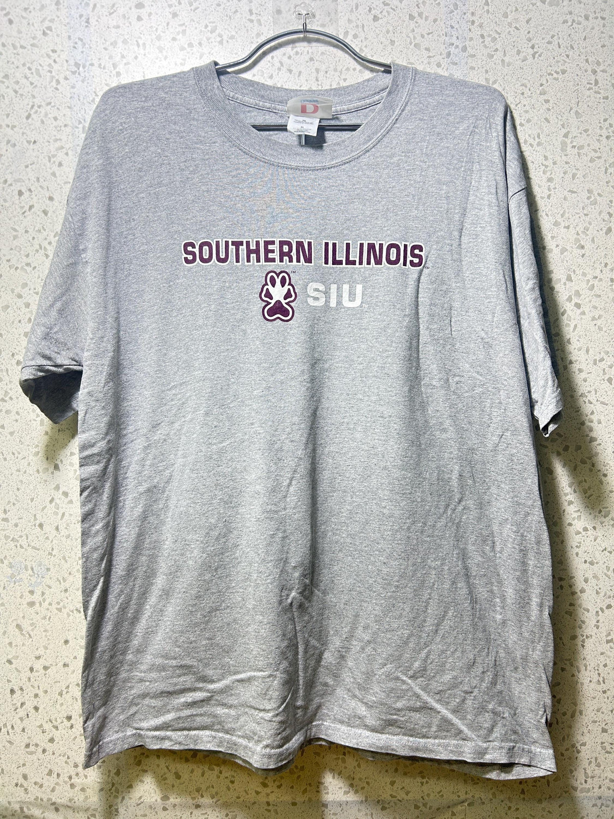 Vintage Southern Illinois Siu 00s T Shirt Size XL Graphic Tee – Feel-Good Design · Trending Graphic Apparel