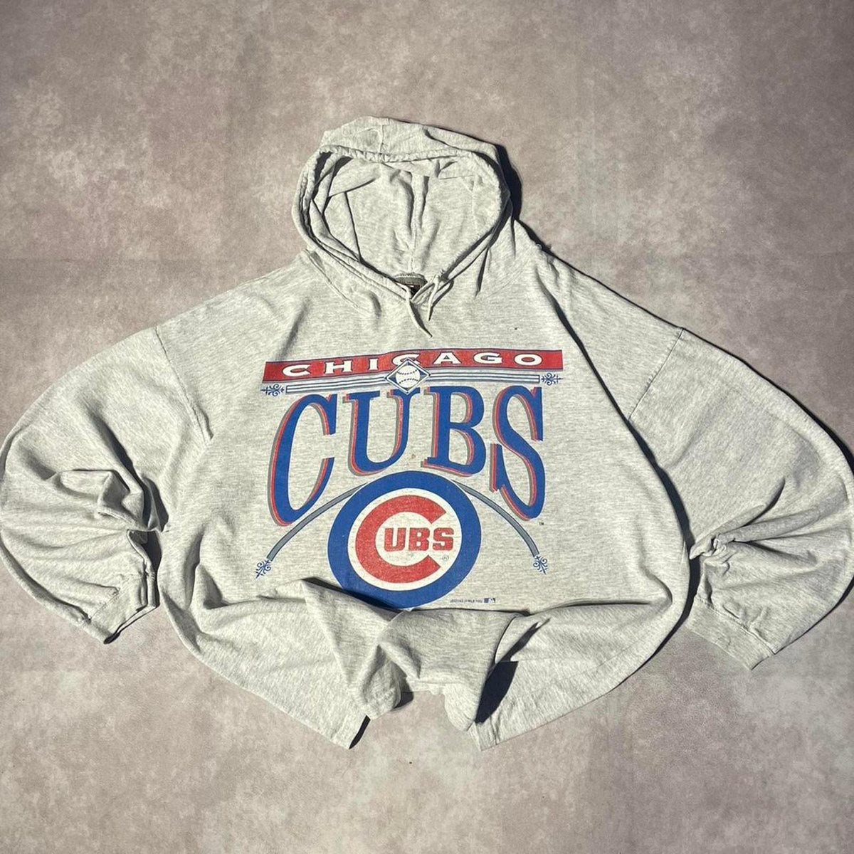Vintage 90s Chicago Cubs MLB Long Sleeve Hooded Shirt Lightweight Summer Essential Graphic Tee – Premium Graphic · Top Pick For Any Outfit