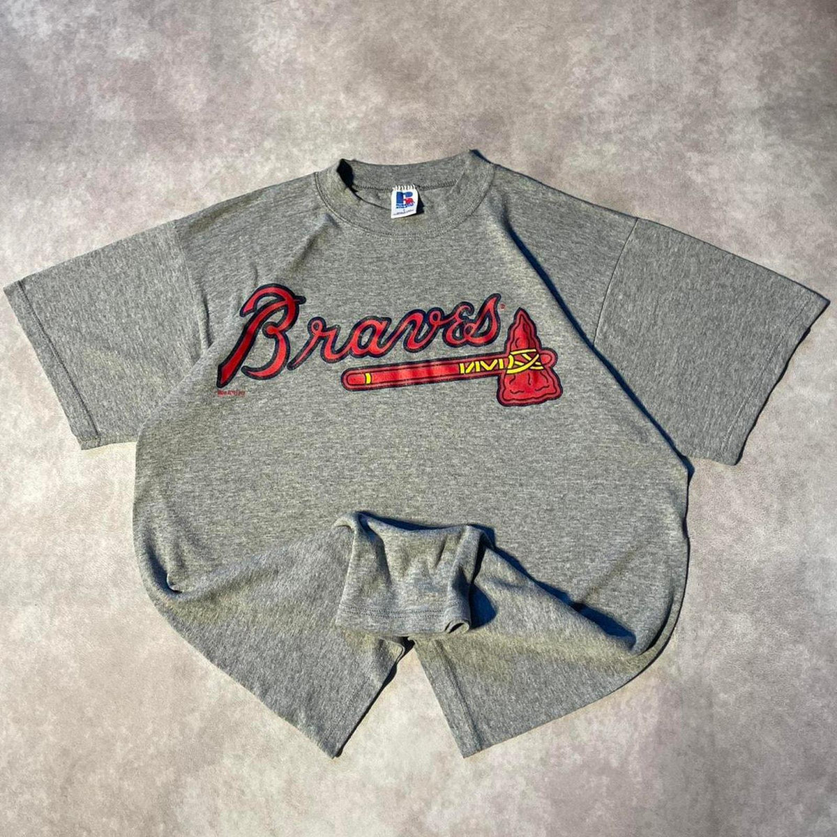 Vintage 90s Atlanta Braves MLB Tee Shirt Russell Athletics Graphic Tee – Warm & Stylish · High-Quality Print