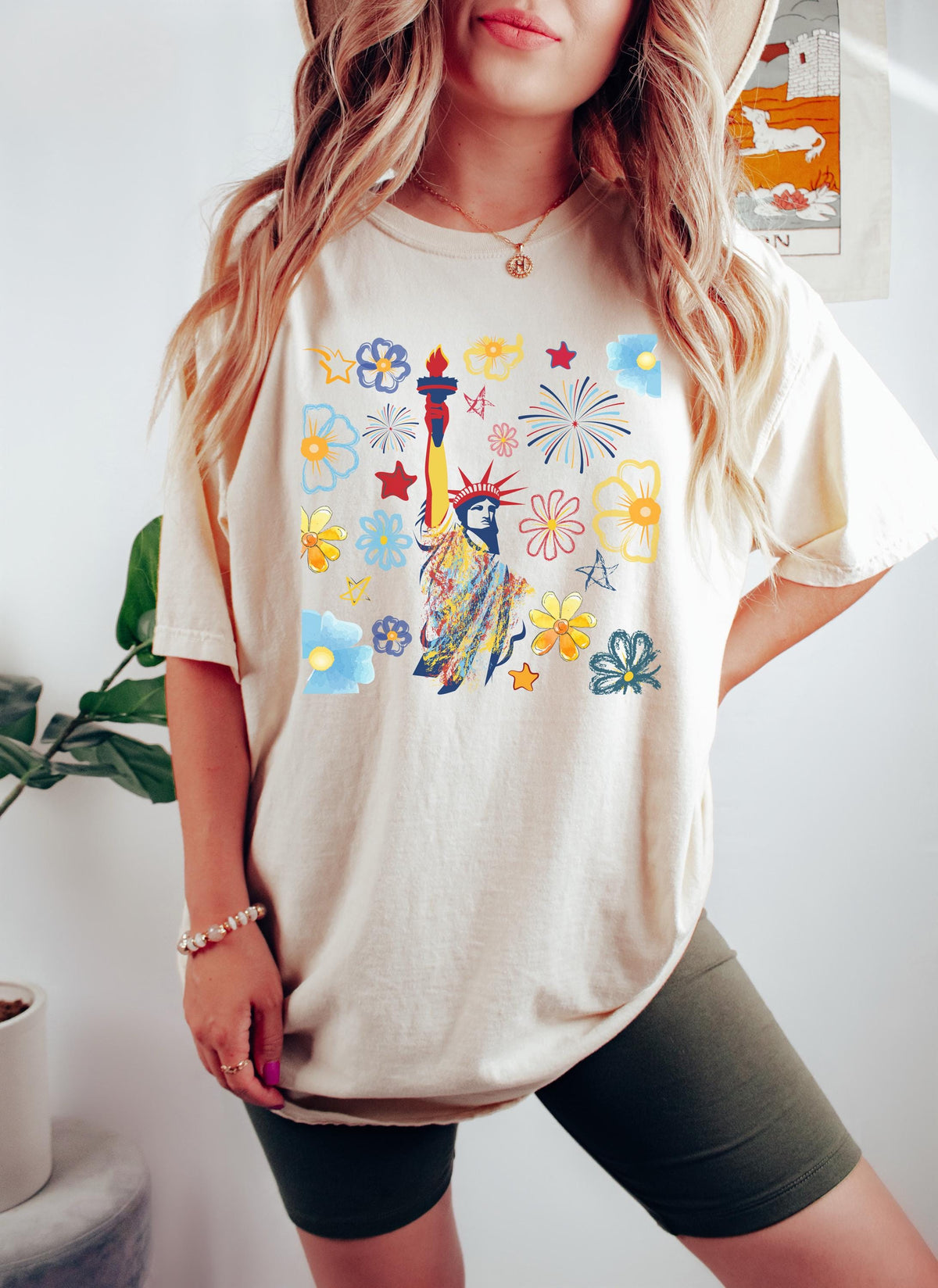 Retro 4th July Statue of Liberty T Shirt USA Shirt Floral 4th July Shirt Boho Floral USA Tee Patriotic Shirt 4th July Shirts for Women Graphic Tee – Bold Style · Great Gift For Fans