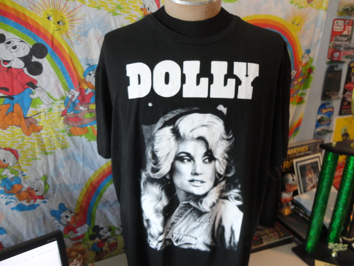 Dolly Parton Tee Black Tshirt size 2XL Graphic Tee – Fan Favorite · Great Gift For Fans