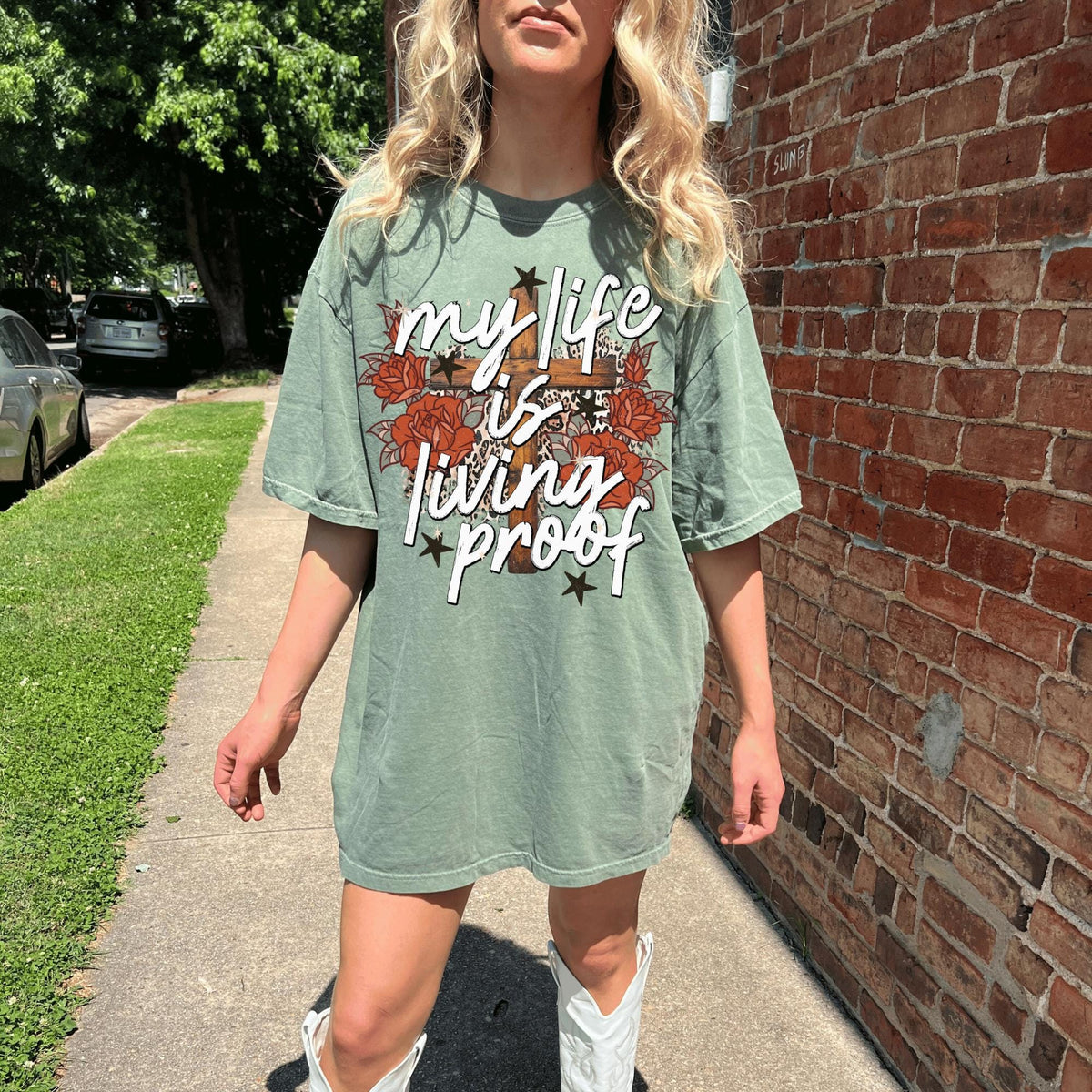 Christian Streetwear Tshirt Christian Apparel Jesus is King Faith Clothing Christian TShirt Christian Gift Comfort Colors Tshirt Graphic Tee – Easygoing Wear · High-Quality Print