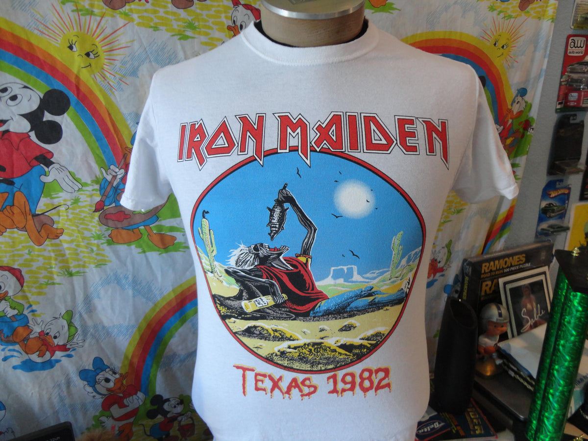 Iron Maiden 1982 Texas concert tour RE ISSUE T Shirt Size M Graphic Tee – Feel-Good Design · Perfect For Daily Wear