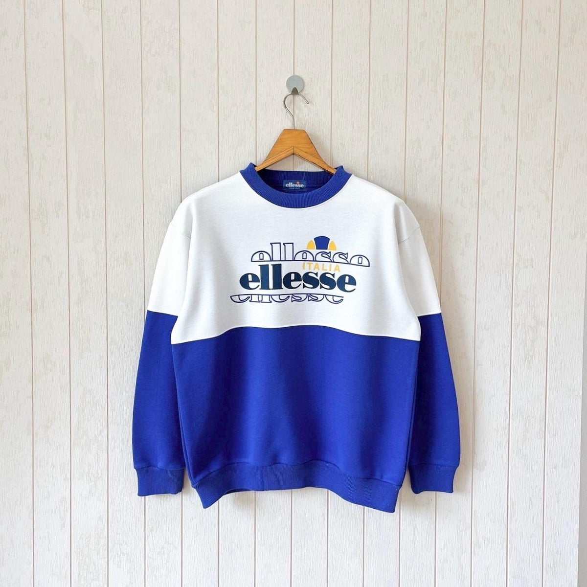 Vintage 00s Ellese from Italy sweatshirt vintage Ellese sweatshirt size M Sweatshirt – Easygoing Wear · Must-Have Style