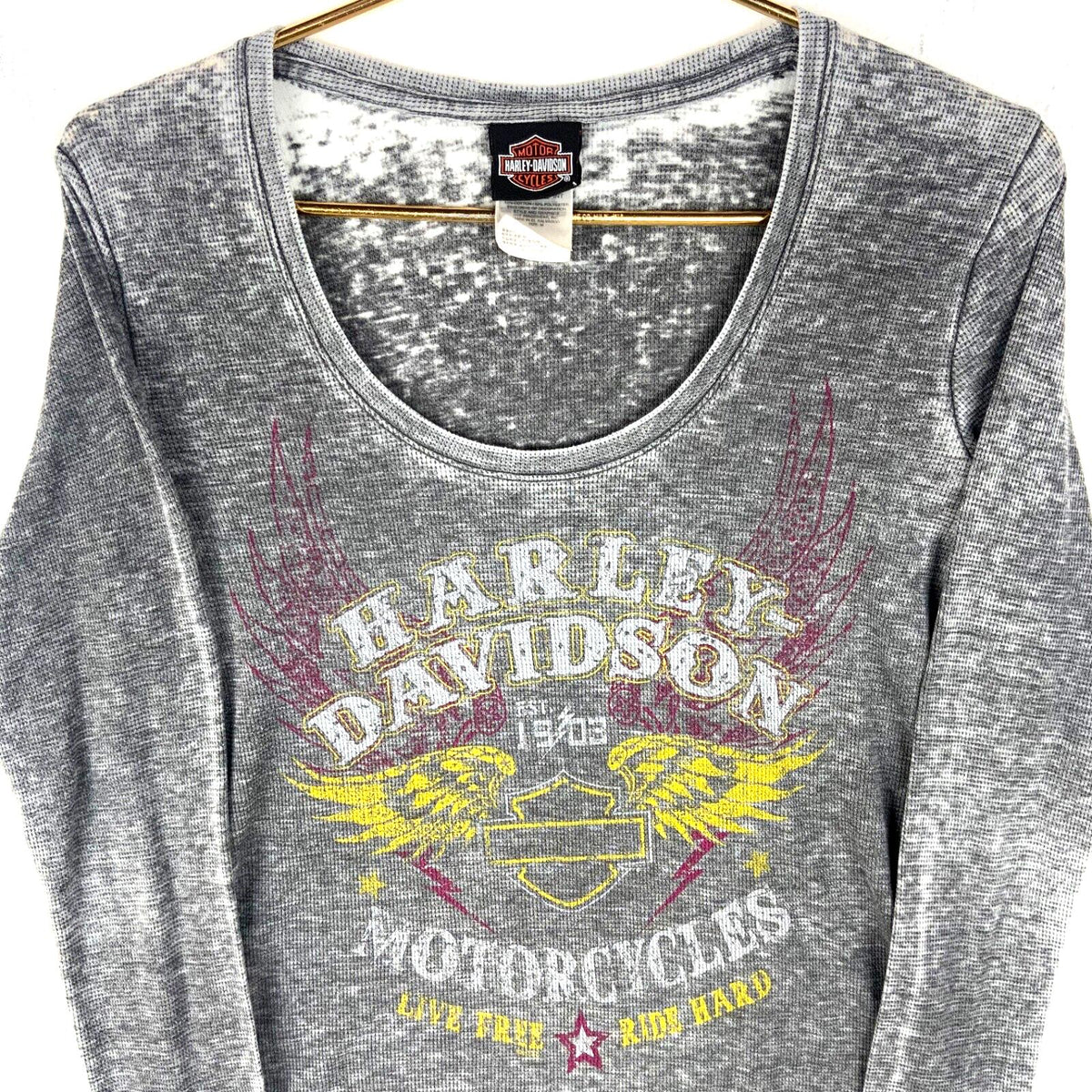 Harley Davidson Long Sleeve TShirt Women39s Medium Gray Y2K Graphic Tee – Warm & Stylish · Must-Have Style