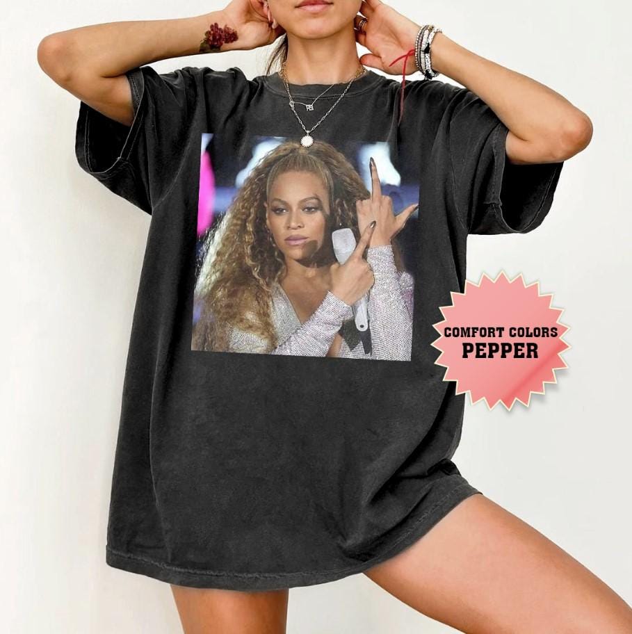 Beyonce Middle Finger Shirt Beyonc Rodeo Chitlin Circuit Tour 2025 Tee Cowboy Carter Music Retro Y2k T Shirt For Her Graphic Tee – Soft Feel · Top Pick For Any Outfit