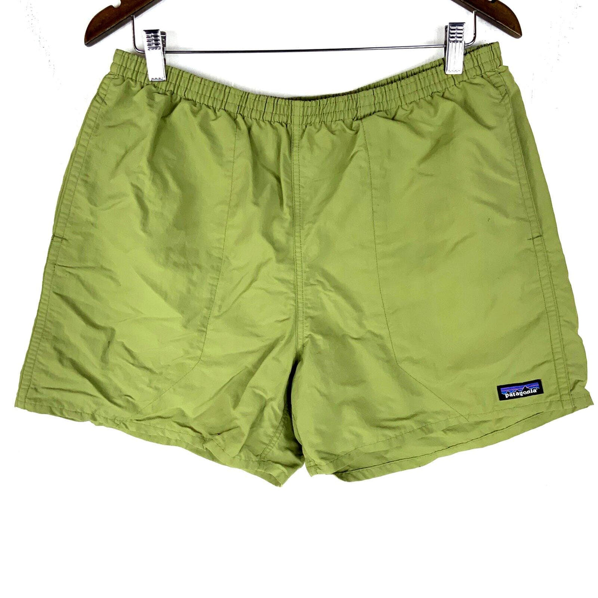 Patagonia Netplus Shells Shorts Large Green Lined Nylon Graphic Tee – Bold Style · High-Quality Print